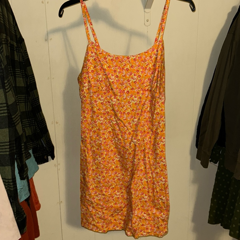 Wild Fable, size Medium, orange floral short dress.